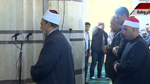 بعد تجديده وفرشه : رجال بئر العبد يملأون “روضة الشهداء”..وشيخ الأزهر يؤكد على حكم الشرع بقتل “الخوارج”