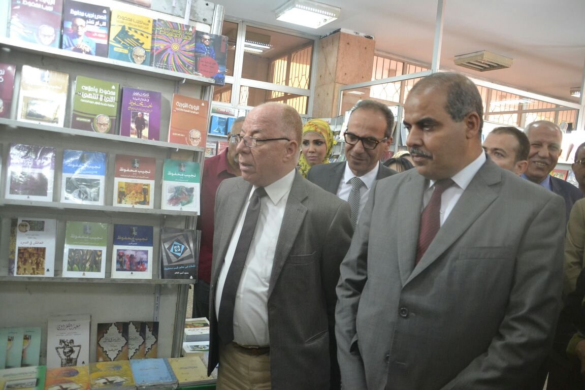 النمنم والحاج والشوكى فى افتتاح معرض الكتاب بجامعة الأزهر