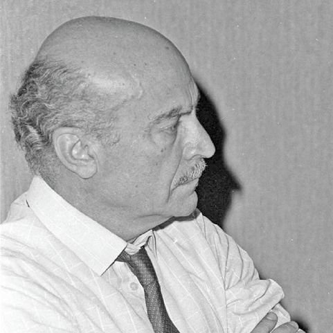 اتحاد الأدباء والكتاب العرب: صلاح دهنى أثرى المكتبة العربية و أحد رواد النقد السينمائي