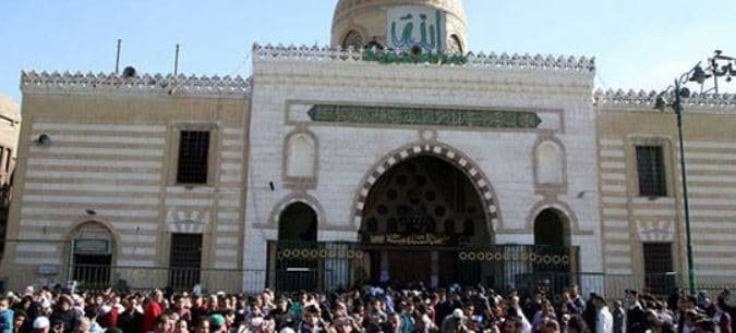 غاب القمر ..نجمع لكم مشاهد وداع مصر لشادية .. محبة غامرة ترجمتها دموع بسطاء ونجوم