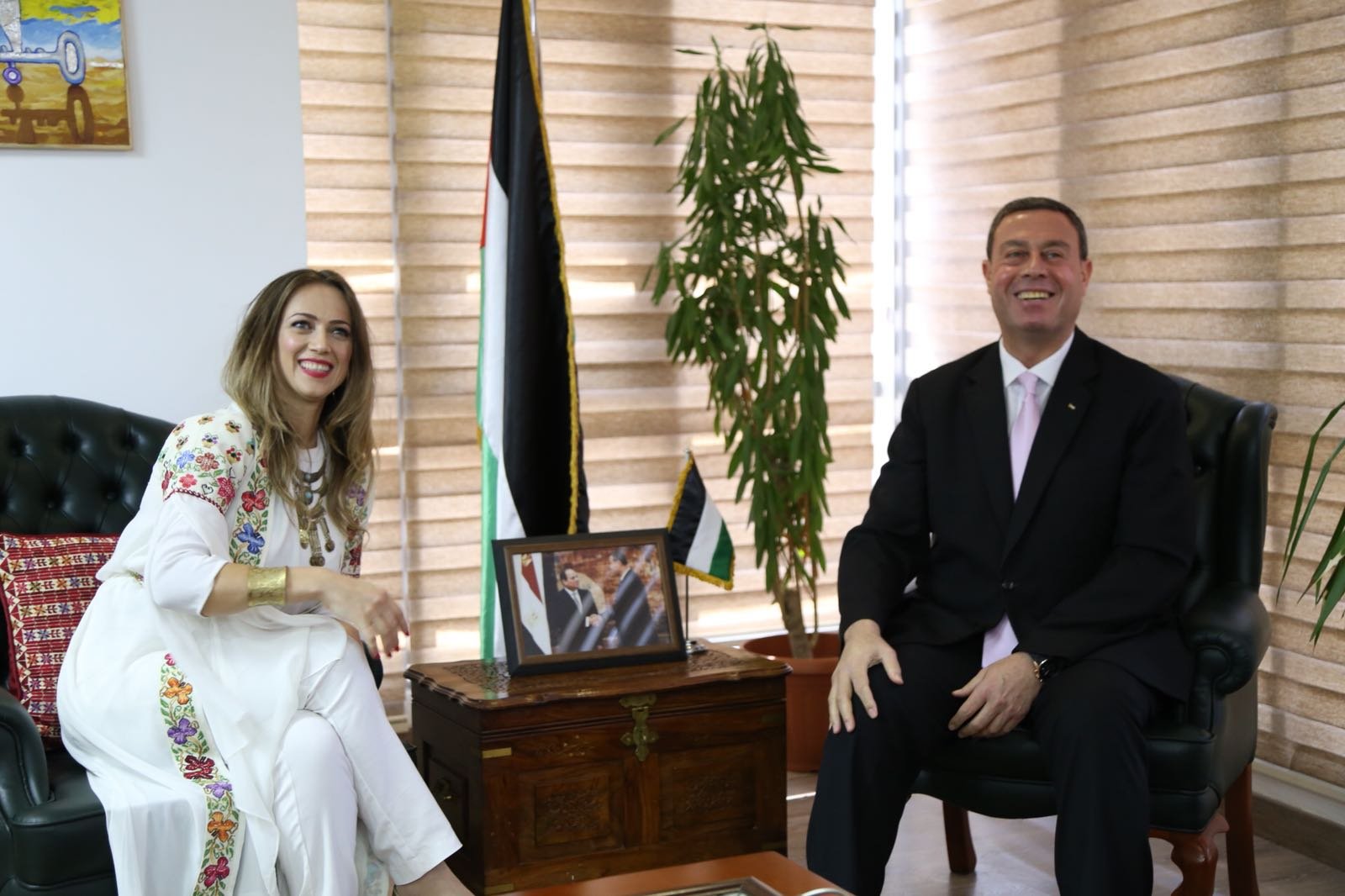 أبو آمنة ترد على ادعاءات إسرائيل بتمثيلها فى مصر: جئنا إلى القاهرة “فلسطينيون صامدون”