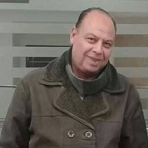 حسن غريب يكتب: العلاقات المتفاوتة والوساطات في المشهد الثقافي: بين تغييب الإبداع وهيمنة العلاقات
